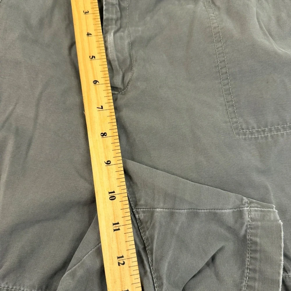 Dockers Women Olive Green Cotton Chino Shorts Size 14 Mid Rise Utility Casual